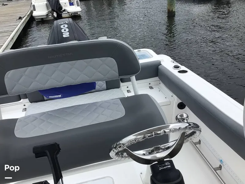 Slide: The Image of NauticStar 22L 2024 - 16783070