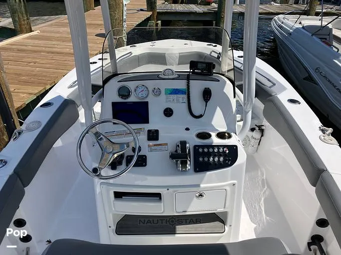 Slide: The Image of NauticStar 22L 2024 - 16374279