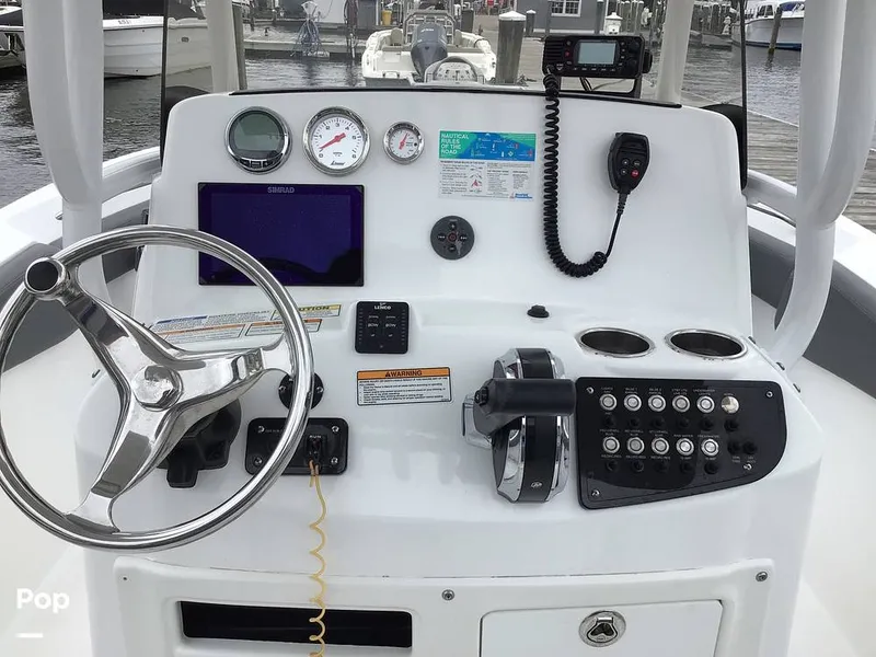 Slide: The Image of NauticStar 22L 2024 - 16783032