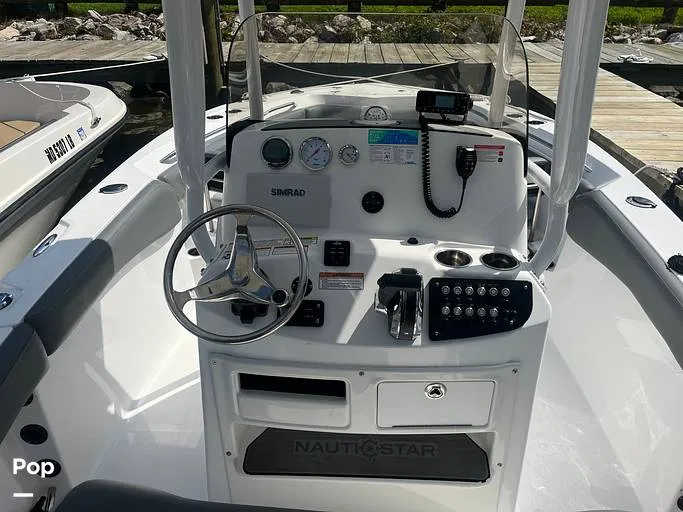 Slide: The Image of NauticStar 22L 2024 - 16374835