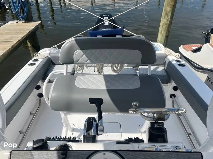Slide: The Image of NauticStar 22L 2024 - 16374837