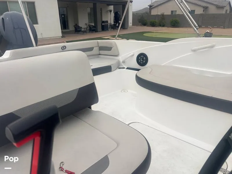 Slide: The Image of Hurricane Sundeck Sport 185 2022 - 16391474