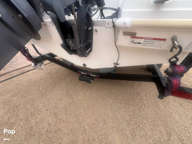 Slide: The Image of Hurricane Sundeck Sport 185 2022 - 16391484