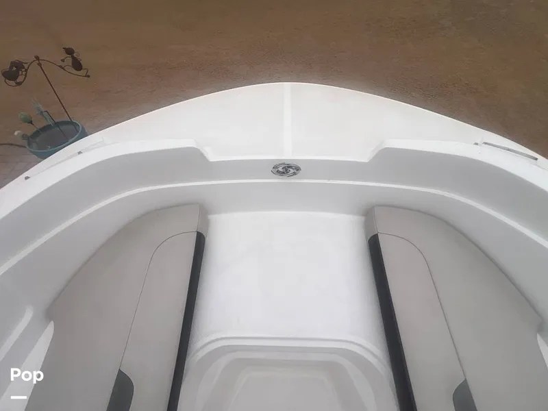 Slide: The Image of Hurricane Sundeck Sport 185 2022 - 16391493
