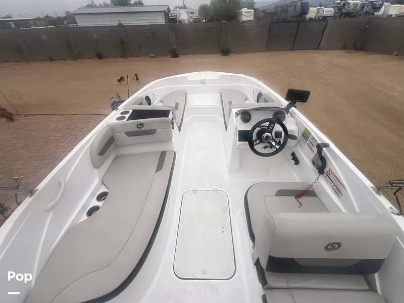 Slide: The Image of Hurricane Sundeck Sport 185 2022 - 16391498