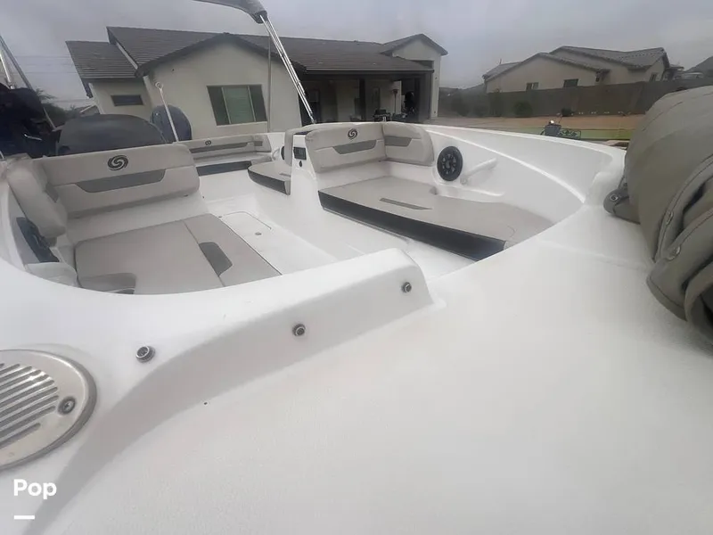 Slide: The Image of Hurricane Sundeck Sport 185 2022 - 16391521