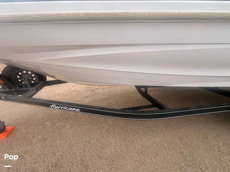 Slide: The Image of Hurricane Sundeck Sport 185 2022 - 16391528