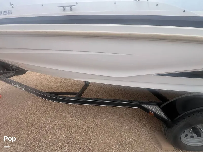 Slide: The Image of Hurricane Sundeck Sport 185 2022 - 16391529
