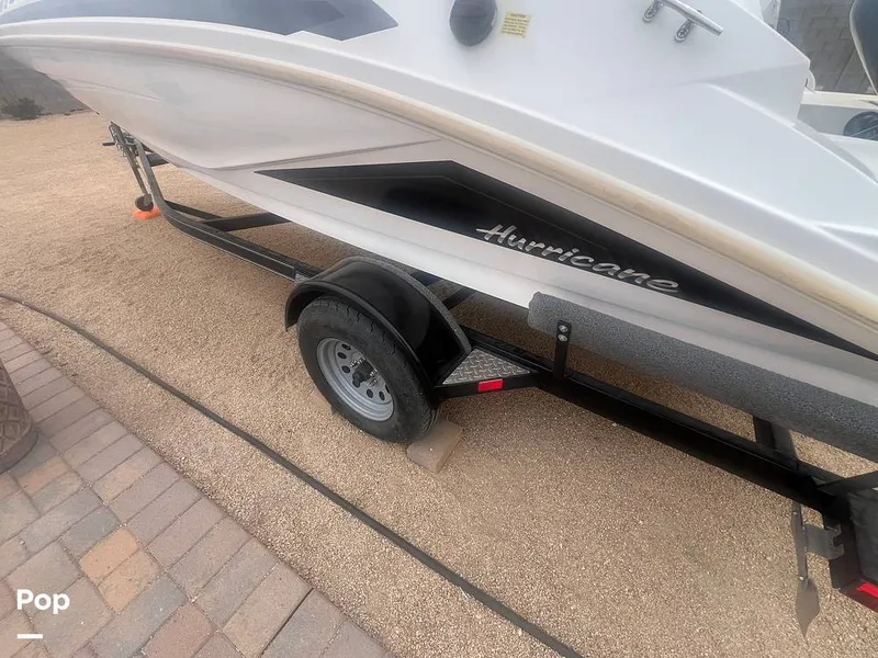 Slide: The Image of Hurricane Sundeck Sport 185 2022 - 16391531