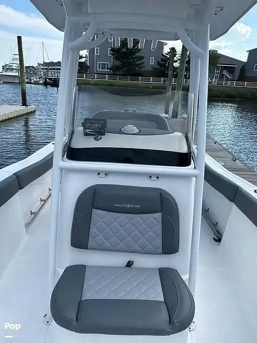 Slide: The Image of NauticStar 22L 2024 - 16470418