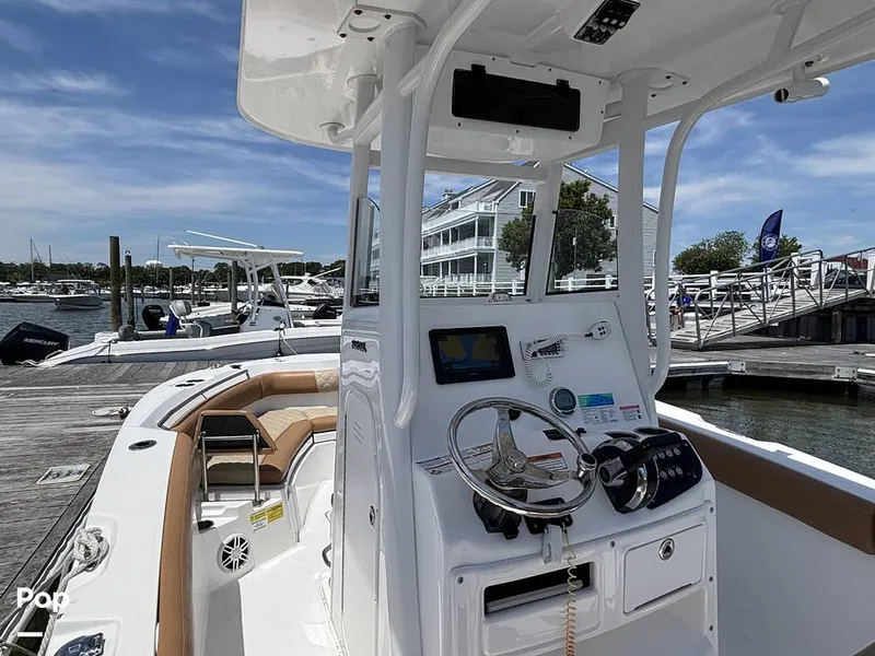 Slide: The Image of NauticStar 242 0SL 2025 - 16470787