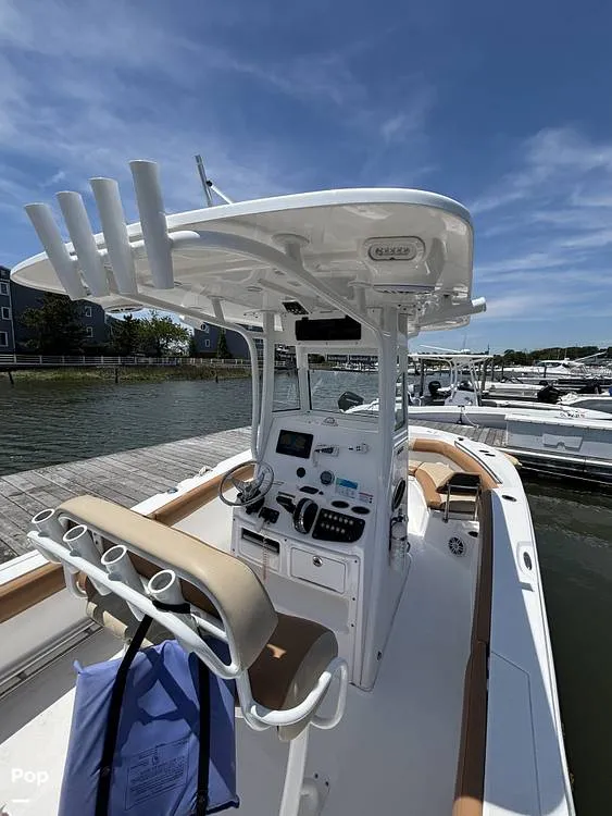 Slide: The Image of NauticStar 242 0SL 2025 - 16470789