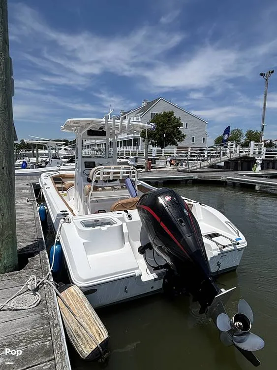 Slide: The Image of NauticStar 242 0SL 2025 - 16470791