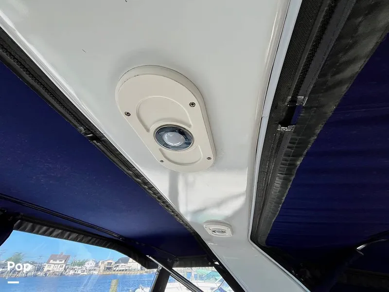 Slide: The Image of Rinker 320 Fiesta Vee 2005 - 16457195