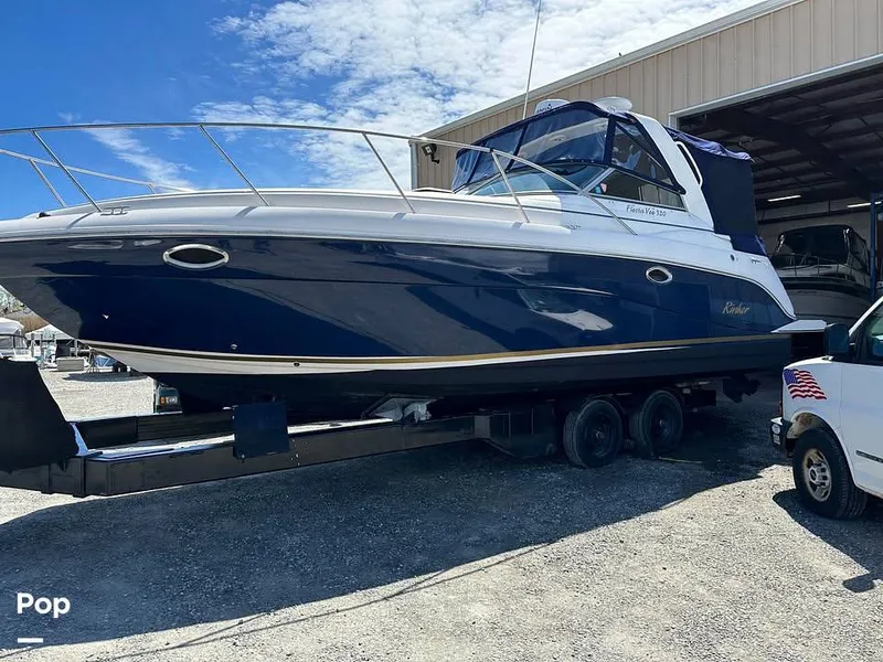 Slide: The Image of Rinker 320 Fiesta Vee 2005 - 16385239