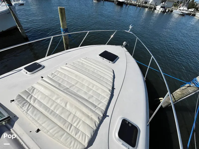 Slide: The Image of Rinker 320 Fiesta Vee 2005 - 16457203