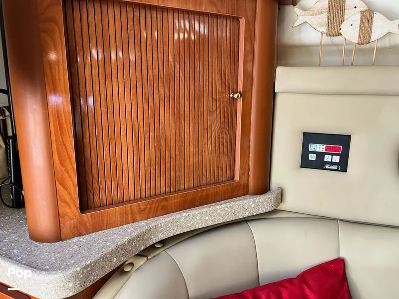 Slide: The Image of Rinker 320 Fiesta Vee 2005 - 16457213