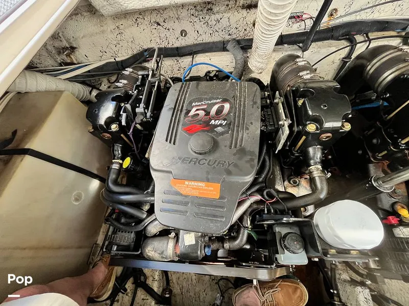Slide: The Image of Rinker 320 Fiesta Vee 2005 - 16457160