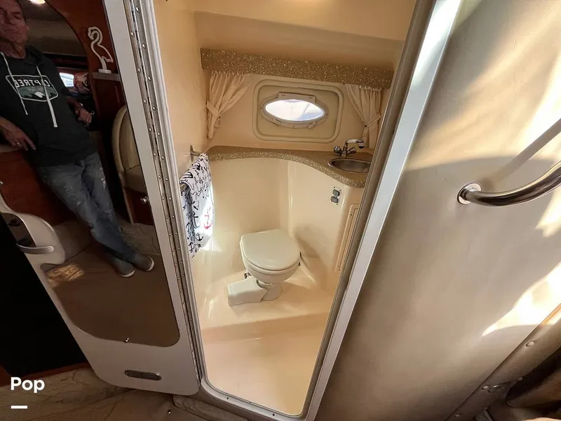 Slide: The Image of Rinker 320 Fiesta Vee 2005 - 16385244