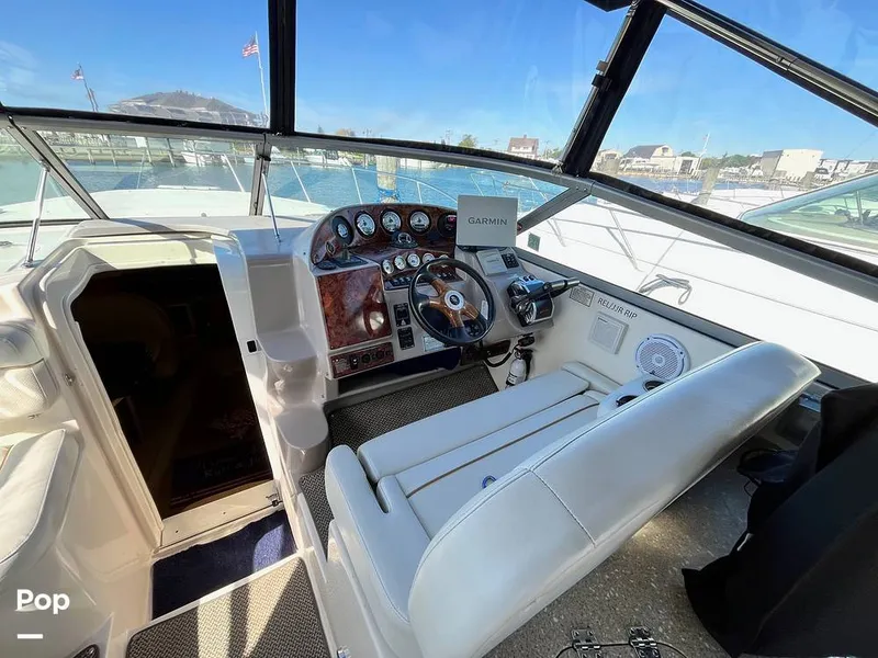 Slide: The Image of Rinker 320 Fiesta Vee 2005 - 16406927