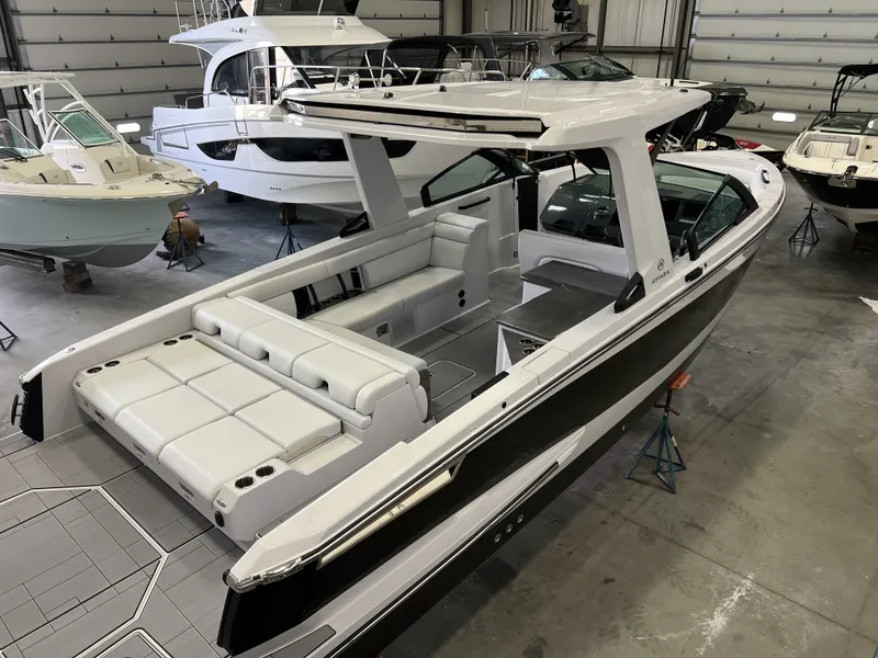 Slide: The Image of Aviara AV32 2024 - 4