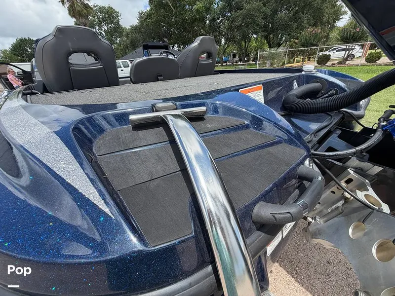 Slide: The Image of Nitro Z20 Pro 2021 - 16492820