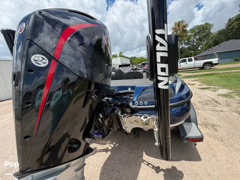 Slide: The Image of Talon Power Pole Starboard Side - 16492829