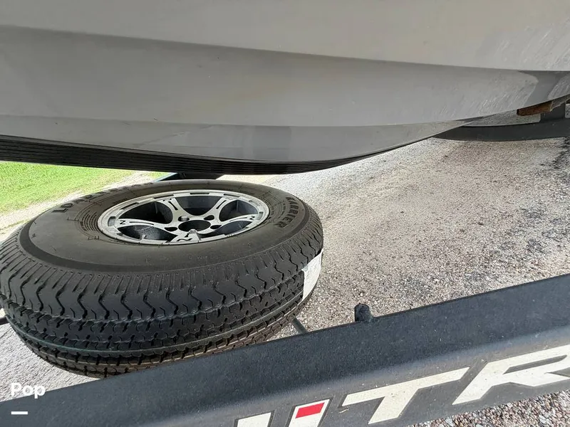 Slide: The Image of Spare Tire - 16492900