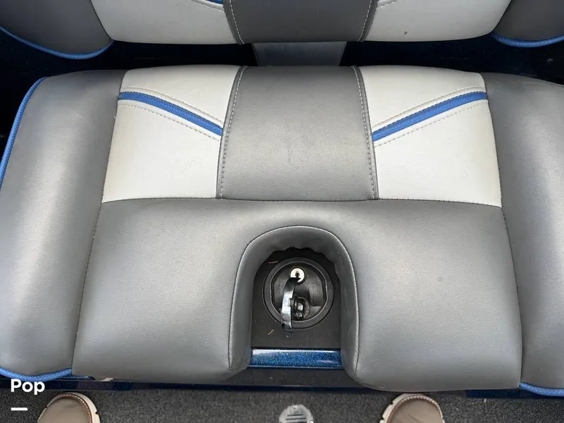 Slide: The Image of Mid Seat - 16492918