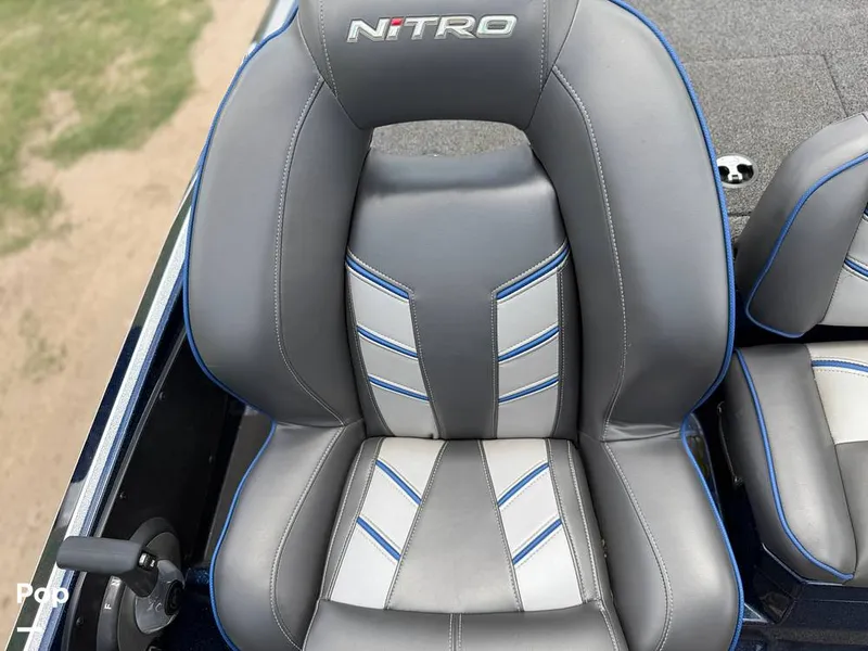 Slide: The Image of Captain's Seat - 16492933
