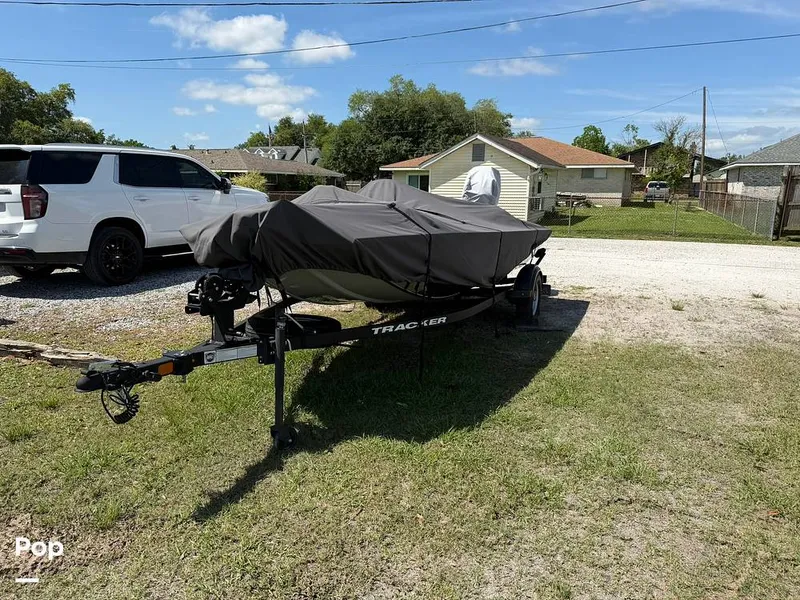 Slide: The Image of Tracker Bass Tracker Pro 170 2025 - 16400411