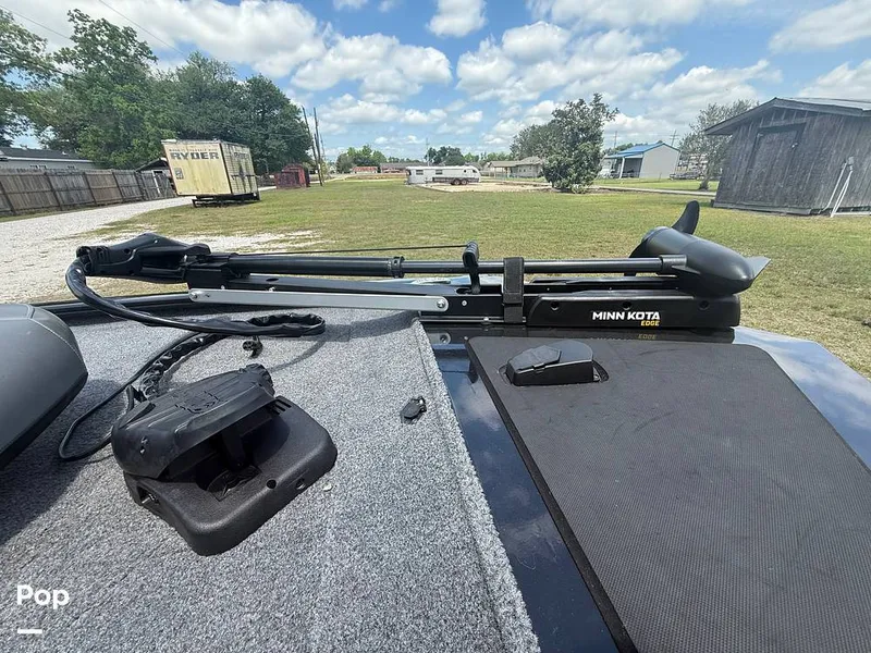 The Image of Tracker Pro 170 2025 - 16400356