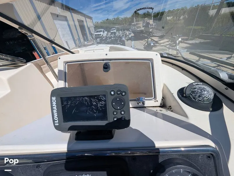 Slide: The Image of Scout 210 Dorado 2023 - 16785629