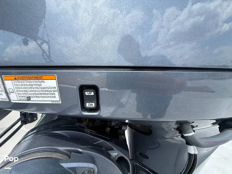 Slide: The Image of Power Trim &amp; Tilt - 16403950
