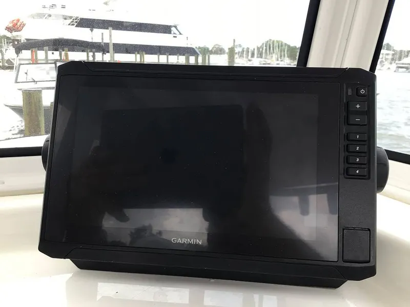 Slide: The Image of NauticStar 242 OSL 2025 - 16783211