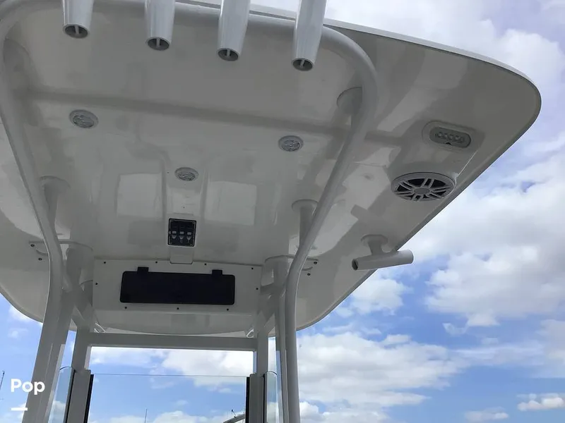 Slide: The Image of NauticStar 242 OSL 2025 - 16783195