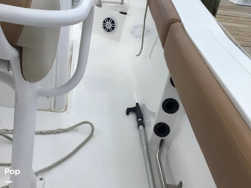 Slide: The Image of NauticStar 242 OSL 2025 - 16783198