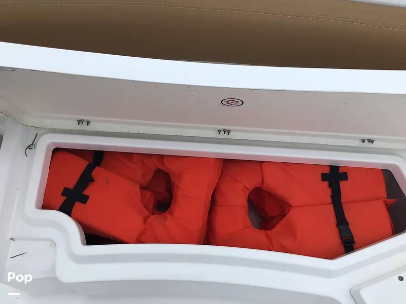 Slide: The Image of NauticStar 242 OSL 2025 - 16783225