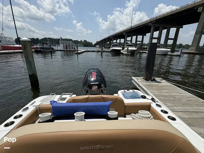 Slide: The Image of NauticStar 242 OSL 2025 - 16381371
