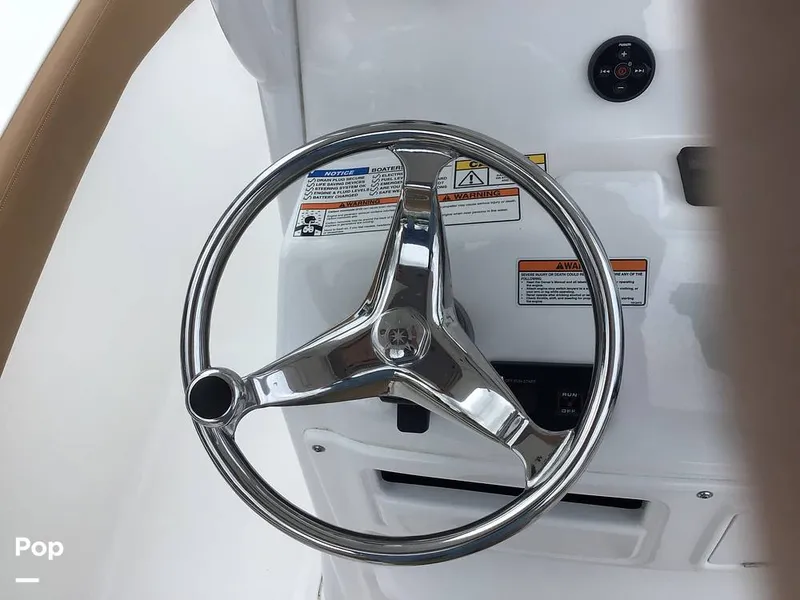 Slide: The Image of NauticStar 242 OSL 2025 - 16783217
