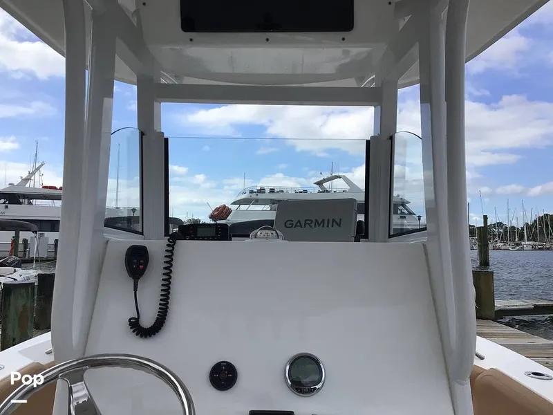 Slide: The Image of NauticStar 242 OSL 2025 - 16783191