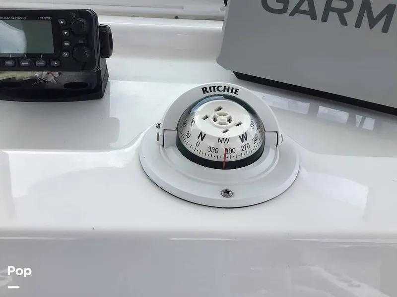 Slide: The Image of NauticStar 242 OSL 2025 - 16783209