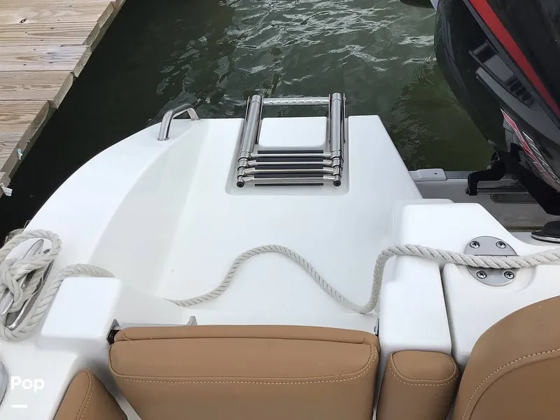 Slide: The Image of NauticStar 242 OSL 2025 - 16783187