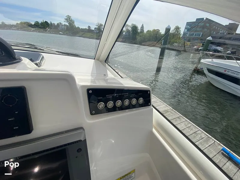 Slide: The Image of Edgewater 280 CX 2015 - 16381972