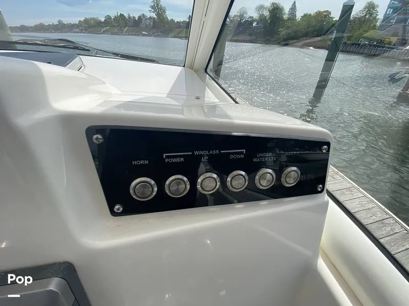 Slide: The Image of Edgewater 280 CX 2015 - 16381979