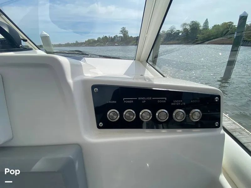 Slide: The Image of Edgewater 280 CX 2015 - 16382036