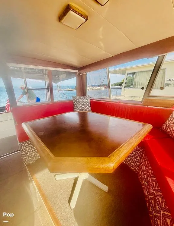 Slide: The Image of Bayliner 3888 FlyBridge Double Cabin Diesel 1989 - 16641009