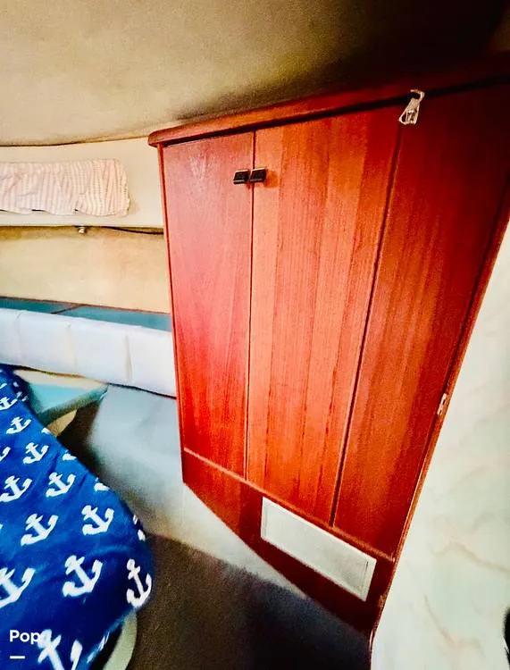 Slide: The Image of Bayliner 3888 FlyBridge Double Cabin Diesel 1989 - 16641007