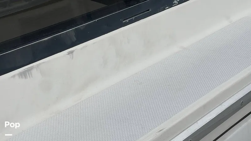 Slide: The Image of Bayliner 4788 Motoryacht 1995 - 16441378