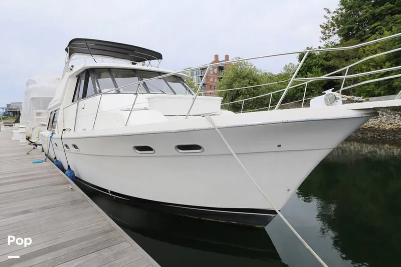 Slide: The Image of Bayliner 4788 Motoryacht 1995 - 16445790